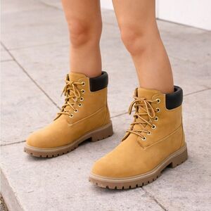 SO  Rag Doll Boots 8.5 NEW